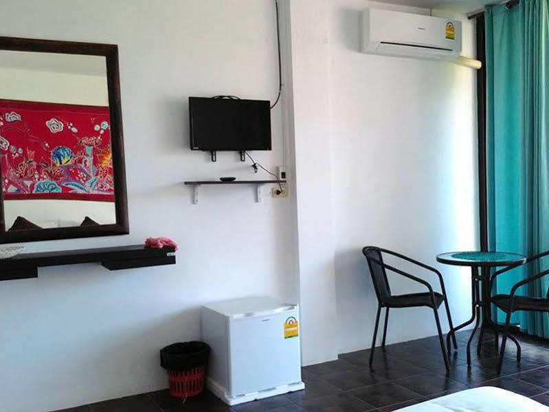 Lanta Friendly House Hotel Ko Lanta Exterior foto