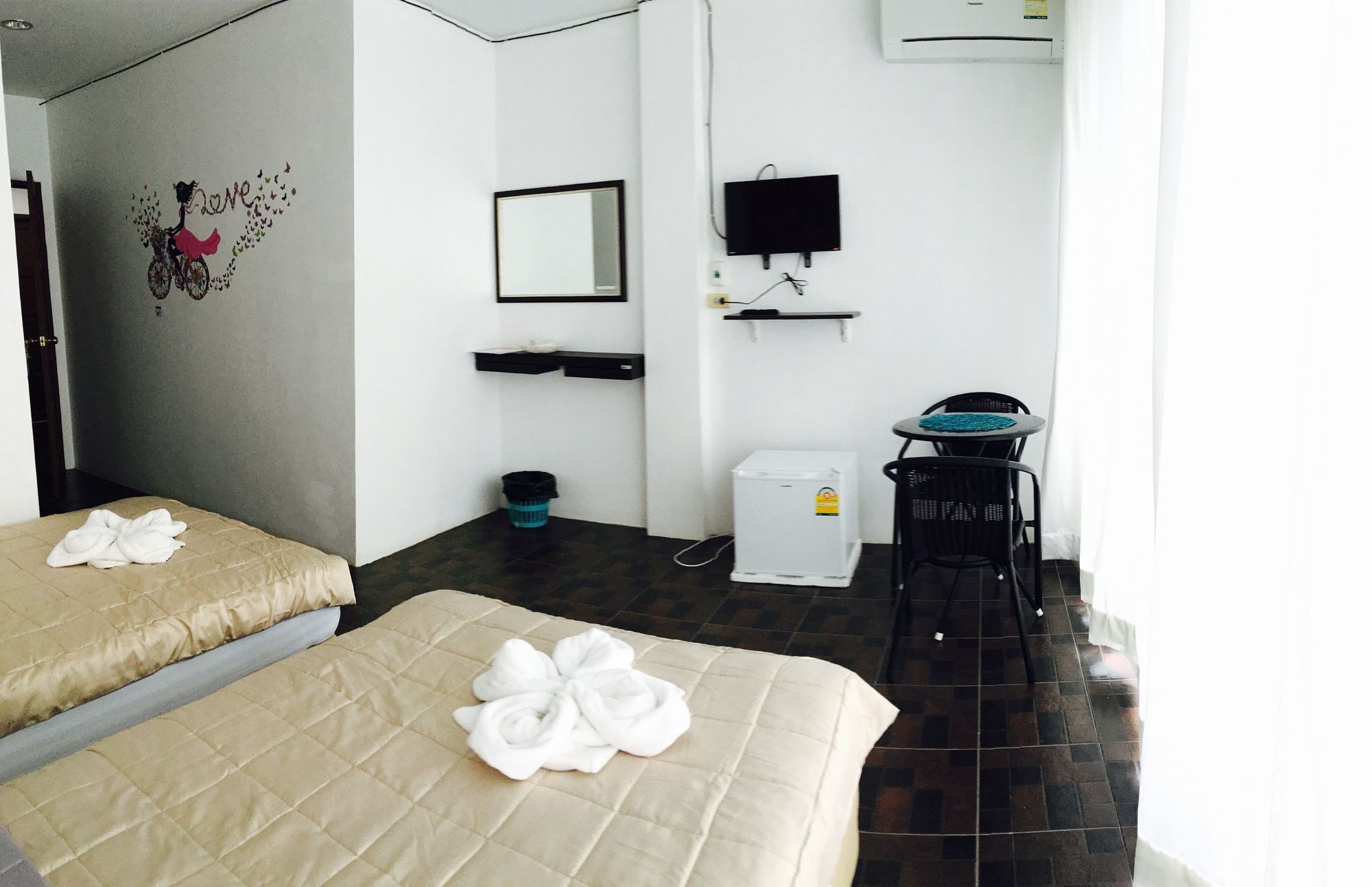 Lanta Friendly House Hotel Ko Lanta Exterior foto